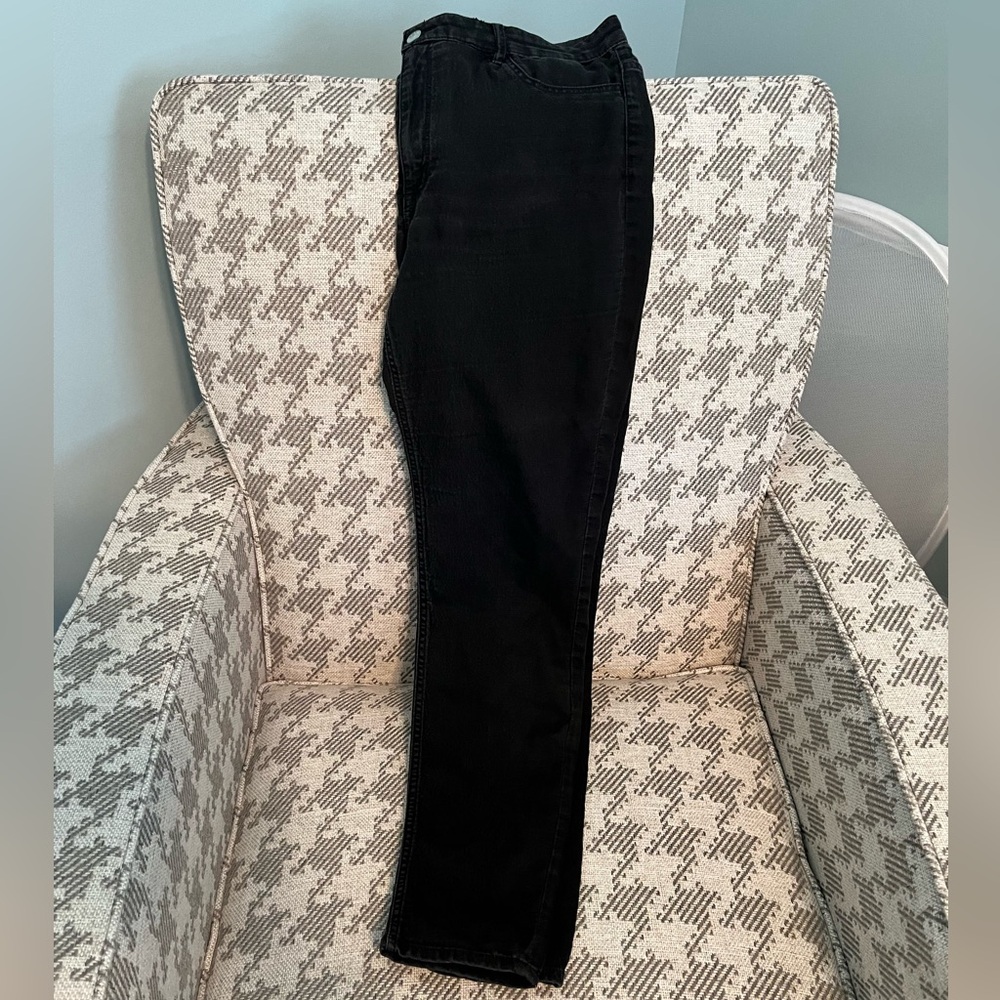 Black H&M skinny jeans